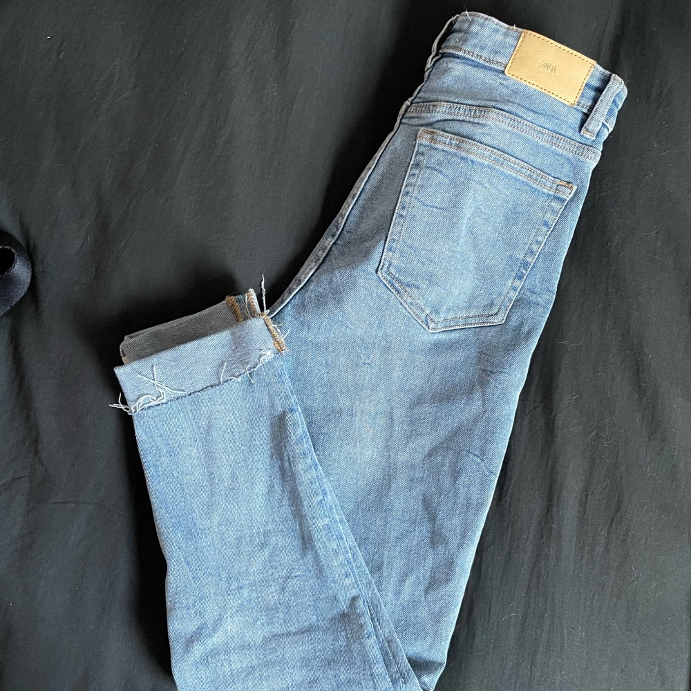 Zara light wash skinny jeans